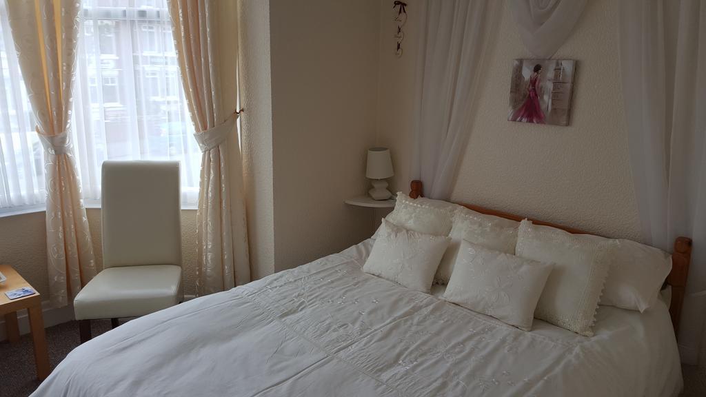 Guest house Sheridan Scarborough